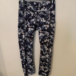 Lululemon floral leggings size 4
